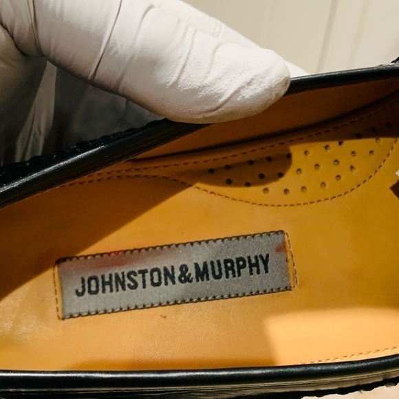 Johnston & Murphy Leather Woven Loafers. - Picture 12 of 12